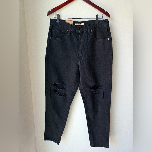 Levi's High Waisted Mom Jeans Denim Distressed Black Knee Ripped size 31 - Picture 6 of 9